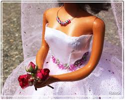 Maybe you would like to learn more about one of these? Tutoriel Robe De Mariee Barbie Facile A Coudre Le Petit Monde De Natieak