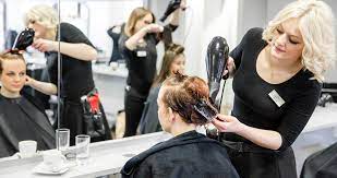 You may easily search for any hair salon in your area. Cutting Crew Der Friseur