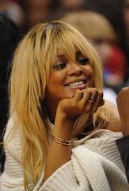Atrl Poll Blonde Rih Or Red Rih Rihanna Blonde Hair Rihanna Hairstyles Long Hair Styles
