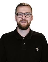 Adam Richardson's Instagram, Twitter & Facebook