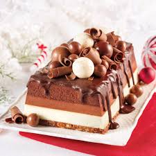 Buches Etagees A La Mousse Aux Trois Chocolats 5 Ingredients 15 Minutes Glaze For Cake Desserts Cake Recipes