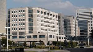 Ut southwestern medical center is one of the few institutions in the country with a treatment and research program dedicated to mesothelioma. Mesothelioma Treatment Centers Find The Right Option For You