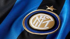 Stando a quanto riportato da sky sport, infatti, il nuovo stemma farà il suo debutto sulla maglia dell'inter fra circa due mesi, in occasione della sfida del. Inter In Arrivo Il Nuovo Logo La Storia Dello Stemma Nerazzurro 11contro11