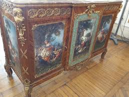 Kemale Reel Adli Kullanicinin Eissa Soliman Furniture Panosundaki Pin