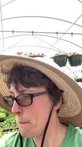 Time to get started😁🥦🧅🌼