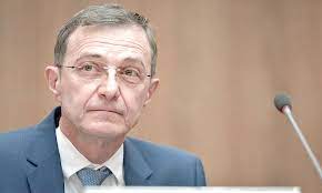 Proiectul a purtat un nume graitor pentru intentiile mele, potrivit în viziunea unora, dar ciudat în ochii altora: Ioan Aurel Pop Nicolae Iorga O InstituÈ›ie Ziarulfaclia Ro