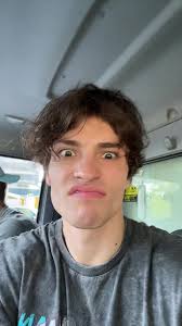 my best friend hates me.. @declancary