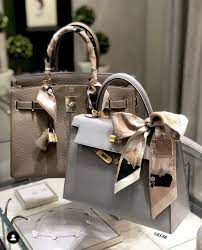 hermes neutral colors equivalent to black accessoires