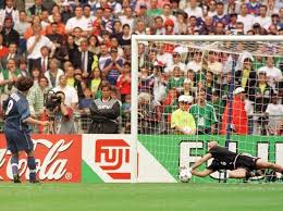 This is the match sheet of the world cup 1998 game between italy and france on jul 3, 1998. 3 Juillet 1998 France 0 0 Italie 4 3 Tab Quart De Finale De Coupe Du Monde