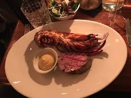 Surf Turf War Sehr Lecker Bild Von Burger Lobster Bank Munchen Tripadvisor