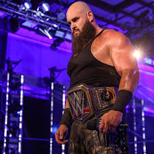 Braun strowman gets the crowd revved up. Photos Braun Strowman S Transformation On Display In Return To Smackdown In 2021 Braun Strowman Braun Wwe Photos