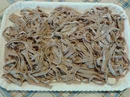 Lasagne, ravioli, tagliatelle, maltagliati o farfalle sono solo alcuni esempi. Pasta Integrale Fatta In Casa La Mia Cucina Semplice