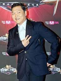 The season was the third to have four judges, after. Psy Wikipedia