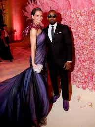 With another woman, sela vave, on. Why Katie Holmes And Jamie Foxx Broke Up