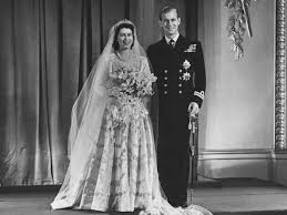 Edinburgh dükü olan prens philip mountbatten, doğumunun ardından yunanistan ve danimarka prensi unvanı almıştır. Kralice Elizabeth Ve Prens Philip 70 Inci Evlilik Yil Donumunu Kutluyor
