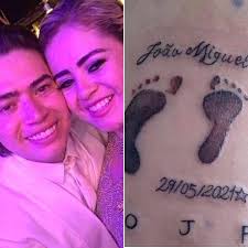 Whindersson nunes está com novidade no visual! Irma De Whindersson Nunes Faz Tatuagem Em Homenagem A Sobrinho