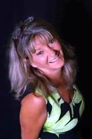 Donna Grigg's Instagram, Twitter & Facebook