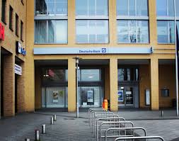 Deutsche bank alexanderplatz deutsche bank ausbildun. Deutsche Bank Filiale In Hellersdorf Schliesst Marzahn Hellersdorf Live