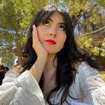 Michelle Rosiles's Instagram, Twitter & Facebook