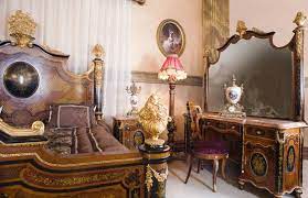 Learn more about its history, characteristics, and why it's so popular today. Luxurious French Style Bedrooms Set