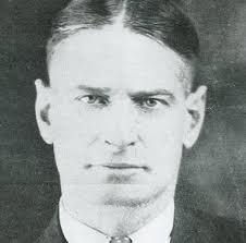 Ezra Eddy's Instagram, Twitter & Facebook