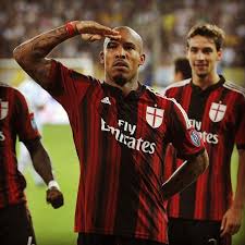 Well Done Warrior Parmamilan 4 5 Weareacmilan Ndjofficial Ac Milan Milan A C Milan
