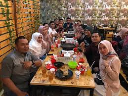 Lunch box kotak makan bulat sekat 2 stainless. Go Grill Samarinda Restaurant Reviews Photos Phone Number Tripadvisor