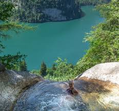 How To Find The Lake Konigssee Waterfall Swimming Hole Hike In Berchtesgaden Natural Waterfalls Waterfall Lake