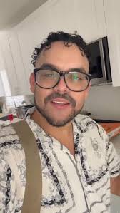 ¿Eres un refugiado, ha solicitado asilo político, víctima de tráfico de  personas, o llegaste a Estados Unidos a través del programa de  reunificación familiar? @miamischools , Las Escuelas Públicas del ...