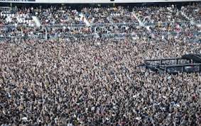 Après céline dion et les vieilles canailles en 2017, et guns n'roses en 2018, le stade matmut atlantique de bordeaux attend ed sheeran, le 29 mai 2019, 5 jours après un premier concert du. Vous Etiez 43 000 Pour Ed Sheeran Matmut Atlantique