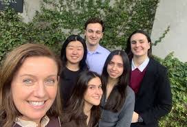 Lynnette Stone's Instagram, Twitter & Facebook