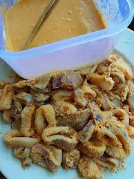 Tapi yang ini bukan di order dari kedai tapi di masak sendiri kat rumah untuk dinikmati dengan family. Wanita Ni Kongsi Tip Masak Sotong Goreng Tepung Lebih Rangup Tak Meletup Relai Ketika Digoreng Keluarga