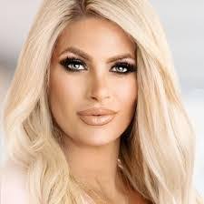 Fallon Patterson's Instagram, Twitter & Facebook