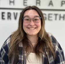 Hannah Brewster's Instagram, Twitter & Facebook