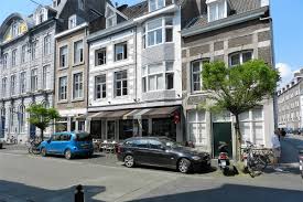 Hotel hoogenweerth suites nederland maastricht booking com in 2020 maastricht. Mieten Zimmer Wycker Grachtstraat Maastricht Fur 552 Pro Monat