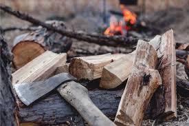 Vielerorts sind kleine feuer mit mindestabstand zum nachbargrundstück und der vermeidung von starker rauchentwicklung jedoch erlaubt. Feuer Im Garten Was Ist Erlaubt Gartenlexikon De