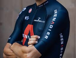 All informations about team ineos grenadiers. Asi Es El Nuevo Kit De Castelli Del Equipo Ineos Grenadiers
