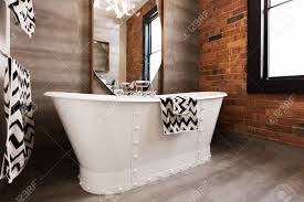 Vintage hairy threesome 6 years ago 09:24 xhamster hairy, threesome; Nahaufnahme Von Weissen Freistehende Wanne Fledermaus Im Vintage Innenraum Designten Badezimmer Lizenzfreie Fotos Bilder Und Stock Fotografie Image 63226044