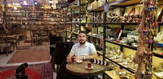 Ahmet çelik sanat atölyesi cafe. Medeni Arslan Na Twitteru 8 Yil Emek Verilerek Turkiye Nin Dort Bir Yanindan Toplanan Antika Esyalarin Sergilendigi Mistik Ve Otantik Bir Kultur Ve Sanat Galerisi Acan Ahmet Celik Arkadasimizin Mekani Batman Https T Co Ampiutpxh9