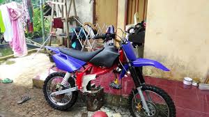 Gambar Suzuki Tornado Jadi Trail Rangka Motor Cross Suzuki Tornado Merupakan Motor Legendaris Di Era Tahun 90 An Banyak Motor Tua Tornado Motor Motor Trail