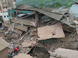 It collapsed approximately nine seconds later. At Least 100 Feared Trapped In Building Collapse South Of Mumbai India Gulf News