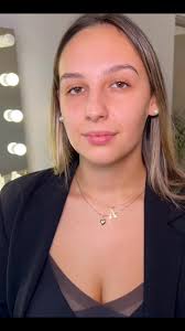 Makijaż ślubny ze specjalnym życzeniem panny młodej czyli mocniejsza linią  wodną. Zawsze staram się dobrać makijaż do Waszych preferencji  uwzględniając to w czym będzie Wam dobrze. Jeśli planujecie imprezę 13.07 w  sobotę