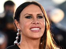 Quién es Karla Sofía Gascón, la actriz trans premiada en Cannes por la  película Emilia Perez: biografía, carrera y fotos