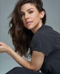 Do people still love Kristina Davis?