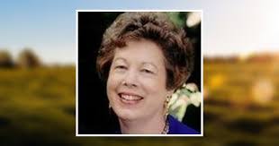 Micki Luna's Instagram, Twitter & Facebook