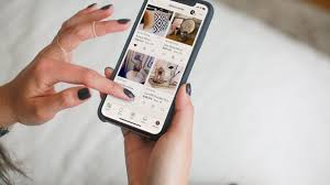 It is a mobile app that you can buy and sell clothes and other items locally. Poshmark Turns Used Clothes Into 7 1bn Stock Listing Bbc News