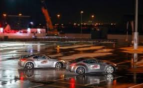 Auto motor und sport, often stylized as auto motor und sport and abbreviated ams or amus, is a german automobile magazine. Nissan Middle East Sets A New Guinness World Records Title For The Longest Twin Vehicle Drifting