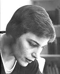 Ellen Hecht's Instagram, Twitter & Facebook