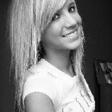 Adriana Bennett (@adriana_bennett)