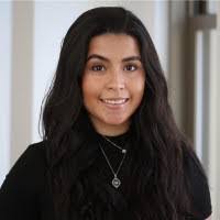 Elizabeth Cisneros's Instagram, Twitter & Facebook